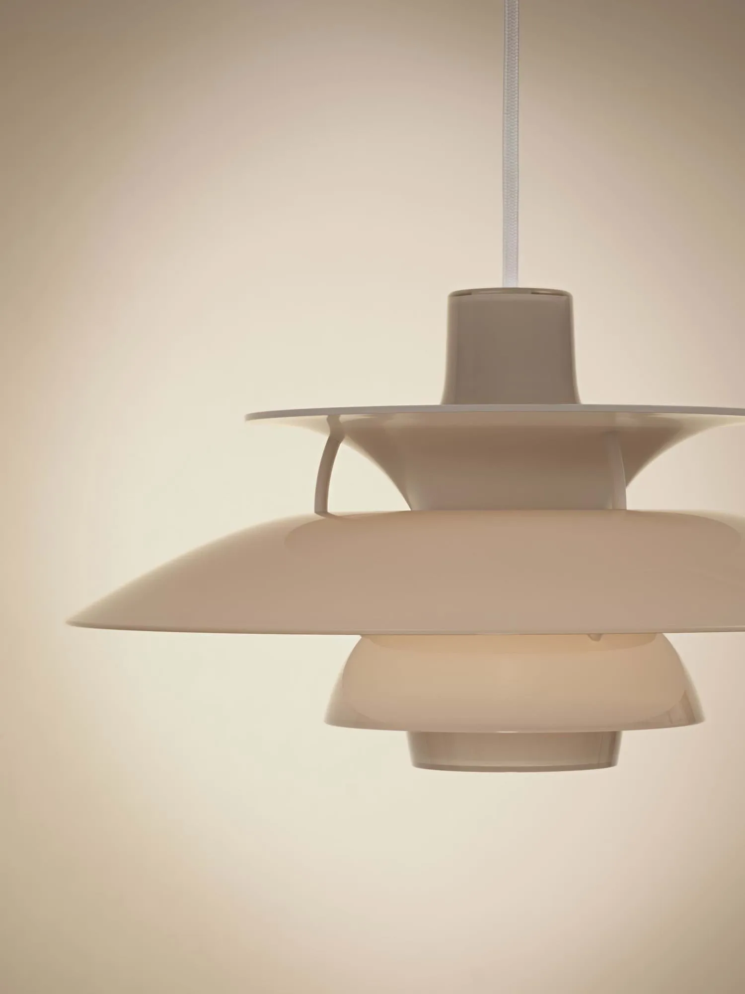 Suspension PH 5 Ø32 cm, Opal beige Louis Poulsen