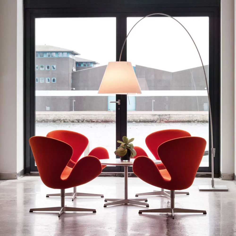 Lampadaire Lady Costanza D13E d, Abat-jour blanc, pied en aluminium Luceplan