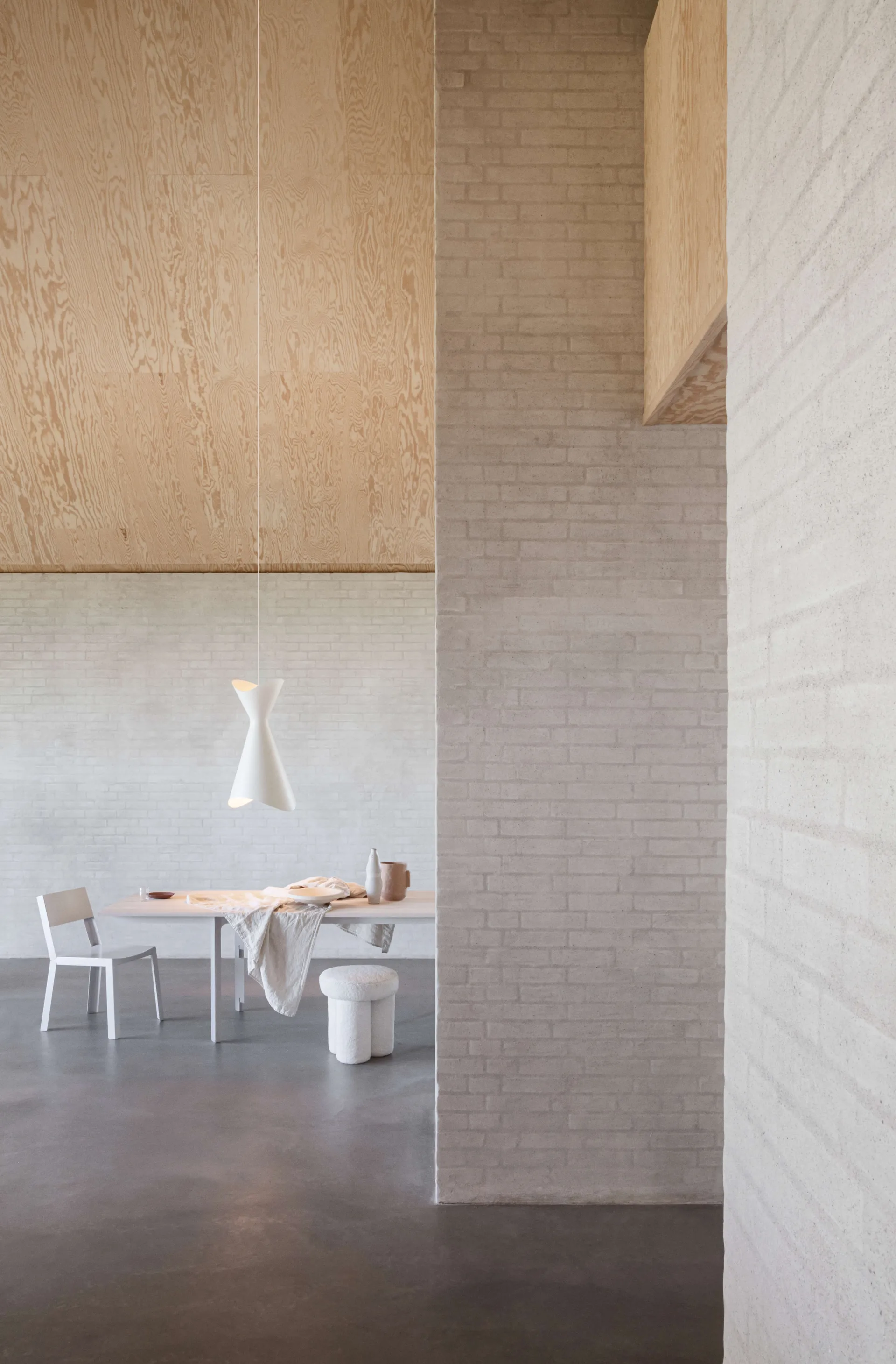 Suspension Ninotchka 425, White LYFA