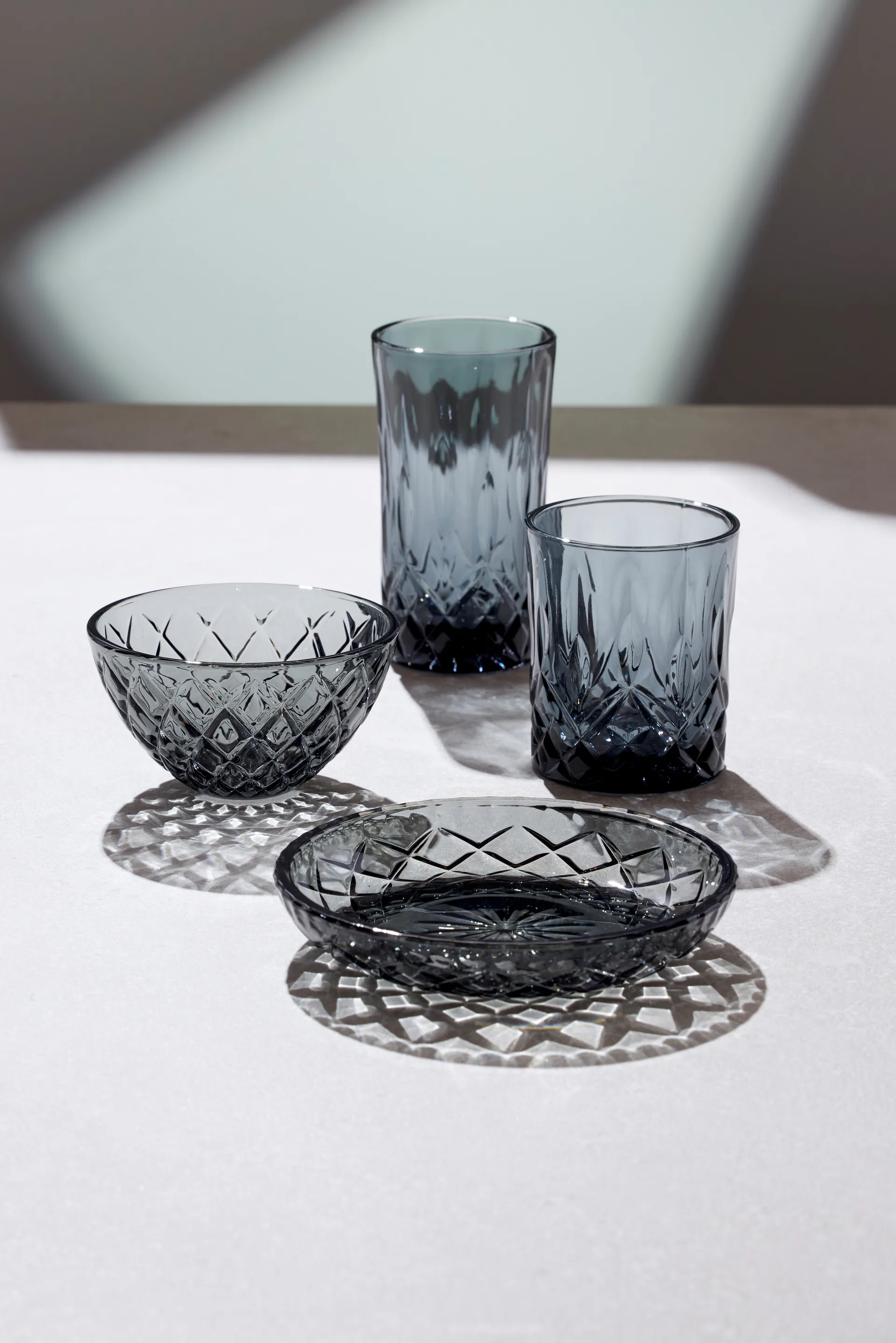 Petite assiette Sorrento Ø 16 cm, lot de 4, Smoke Lyngby Glas