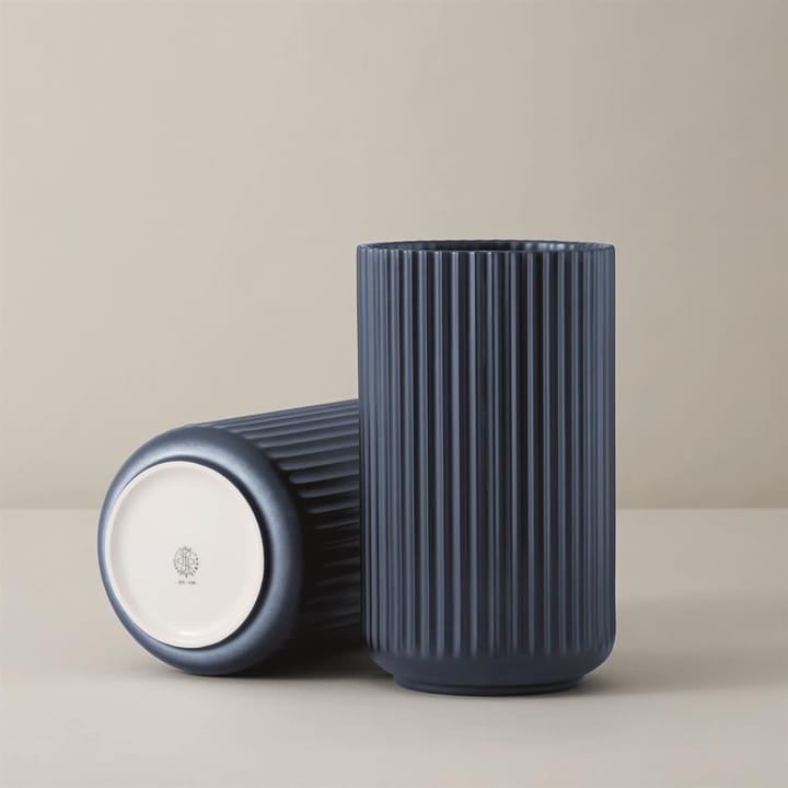 Vase Lyngby bleu foncé mate, 25 cm Lyngby Porcelæn