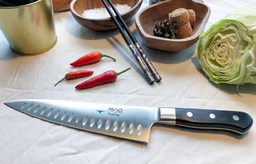 Couteau de chef Mac avec alvéoles - 20 cm - MAC