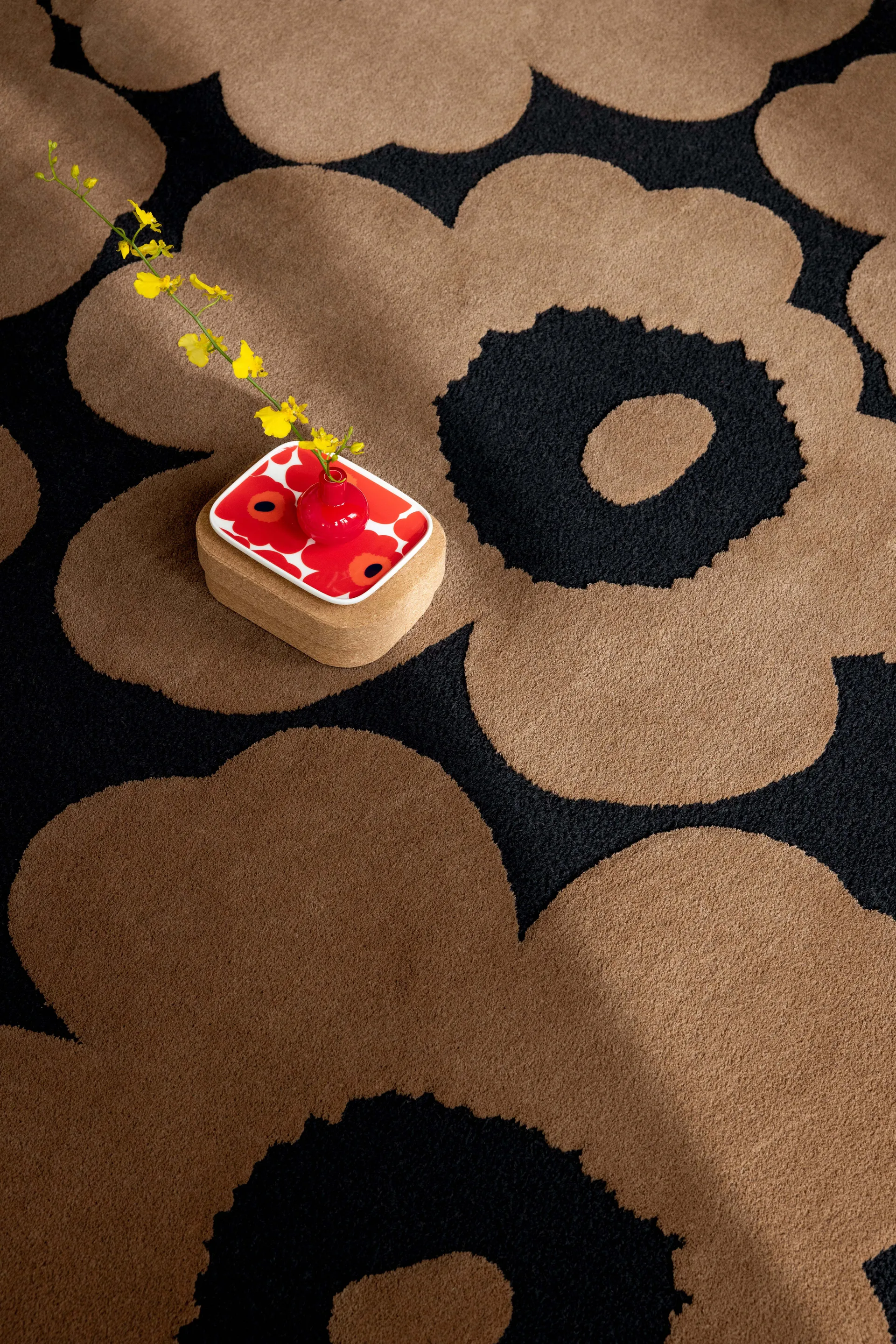 Tapis en laine Unikko, Beige, 200x300 cm Marimekko