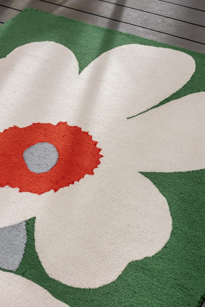 Tapis plastique tufté Unikko 60ème anniversaire - 140x200 cm - Marimekko