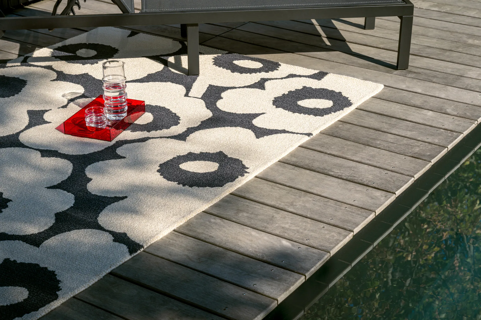 Tapis Unikko outdoor, Charcoal-white, 200x280 cm Marimekko