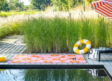 Tapis Unikko outdoor - Pink-orange, 200x280 cm - Marimekko