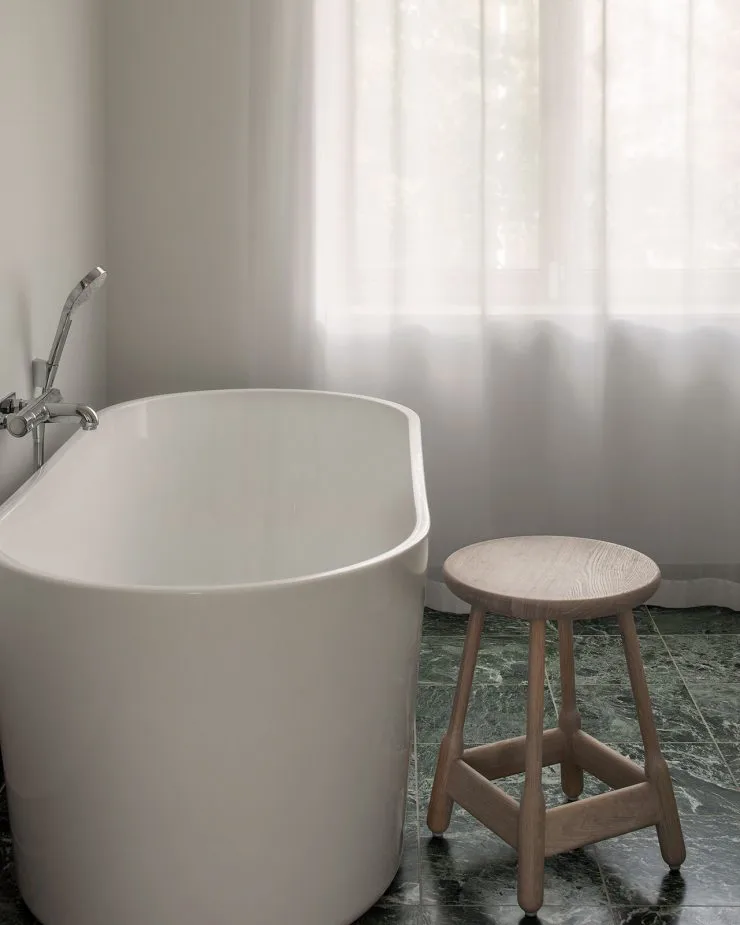 Chaise de bar Albert 50 cm, Chêne huilé blanc Massproductions