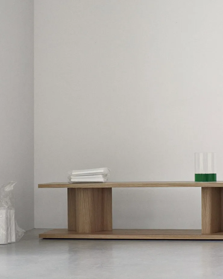 Table d'appoint BIT, Chêne Massproductions
