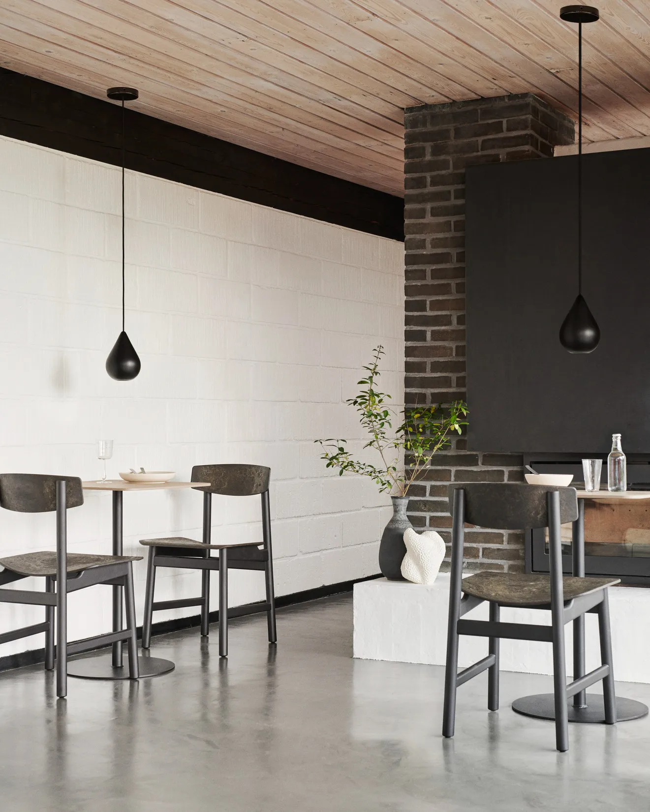 Chaise Conscious BM3162, Hêtre noir-café noir usé Mater