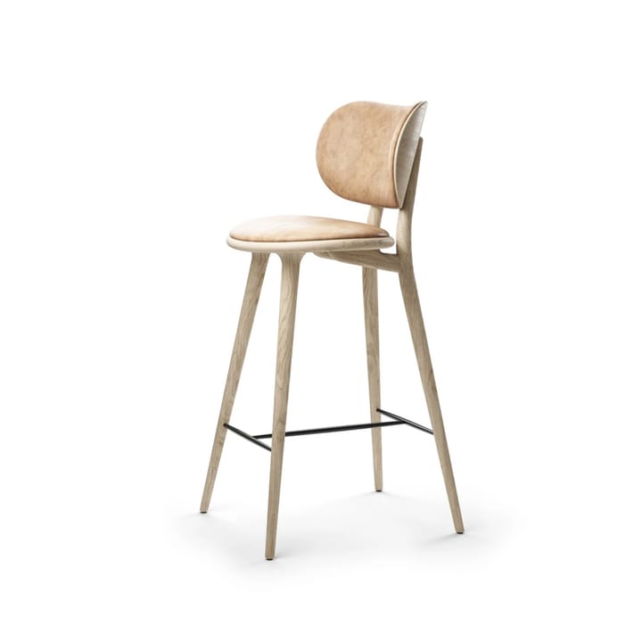 Chaise de bar basse Mater High Stool Backrest - cuir naturel, support en chêne laqué mat - Mater
