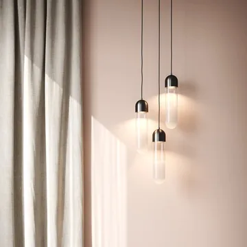 Suspension Firefly - black, verre/abat-jour en verre sablé - Mater