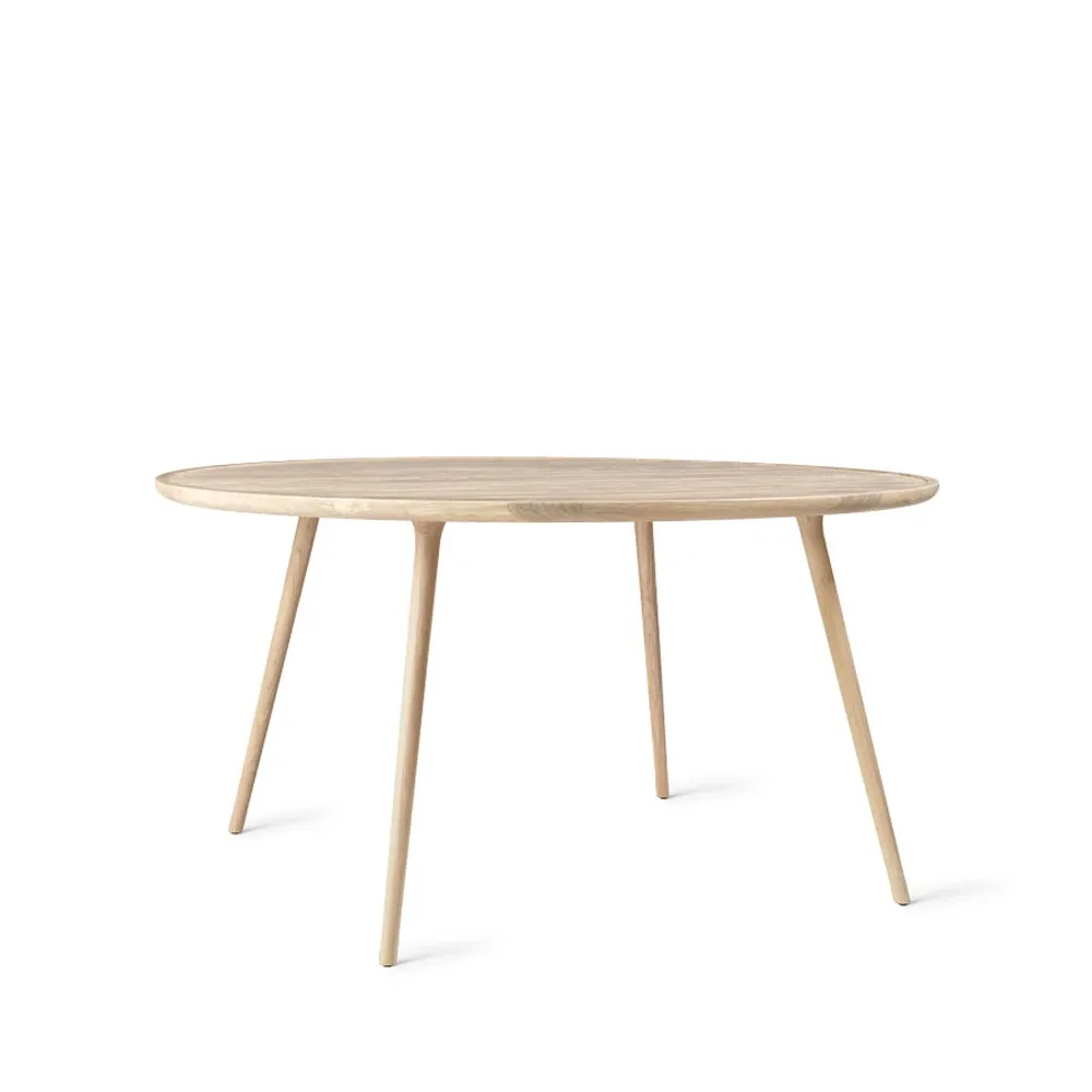 Table à manger Accent ronde, chêne pigmenté blanc laqué mat, ø140 cm
 Mater