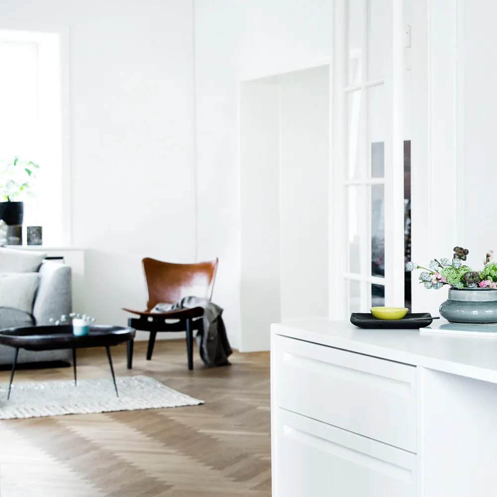 Table Bowl x-large, mangue gris sirka, structure noire Mater