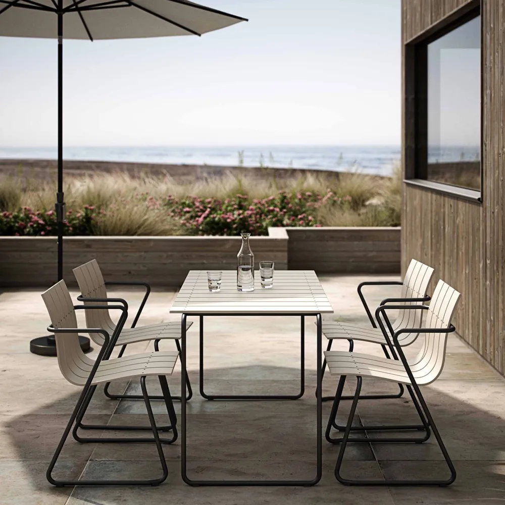 Table Ocean, sand Mater