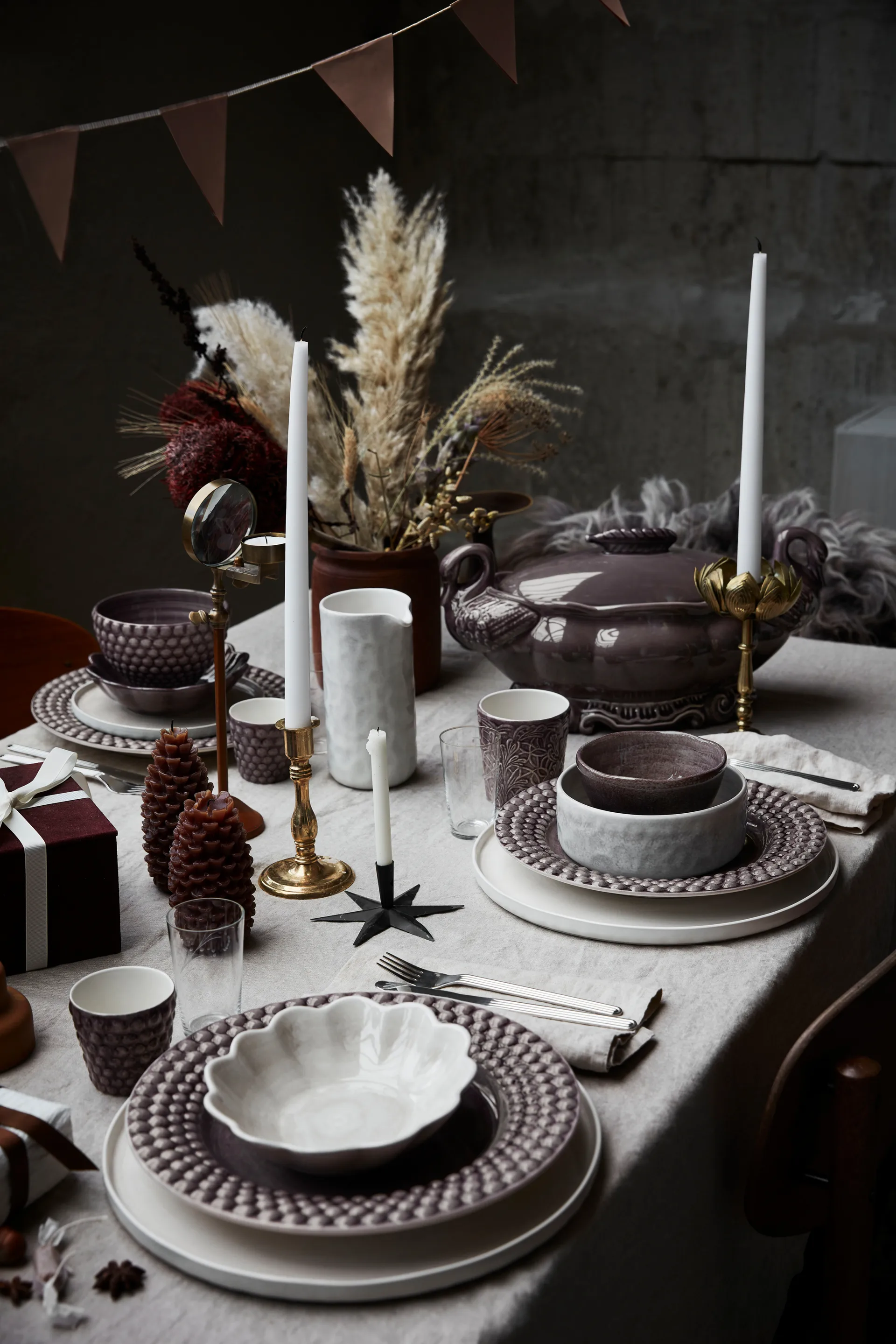 Assiette creuse Bubbles 25 cm, Prune Mateus