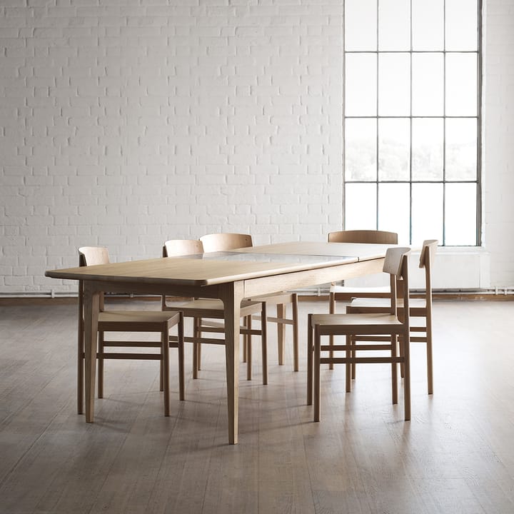 Table à manger Höllviken, Chêne blanchi mat laqué Mavis
