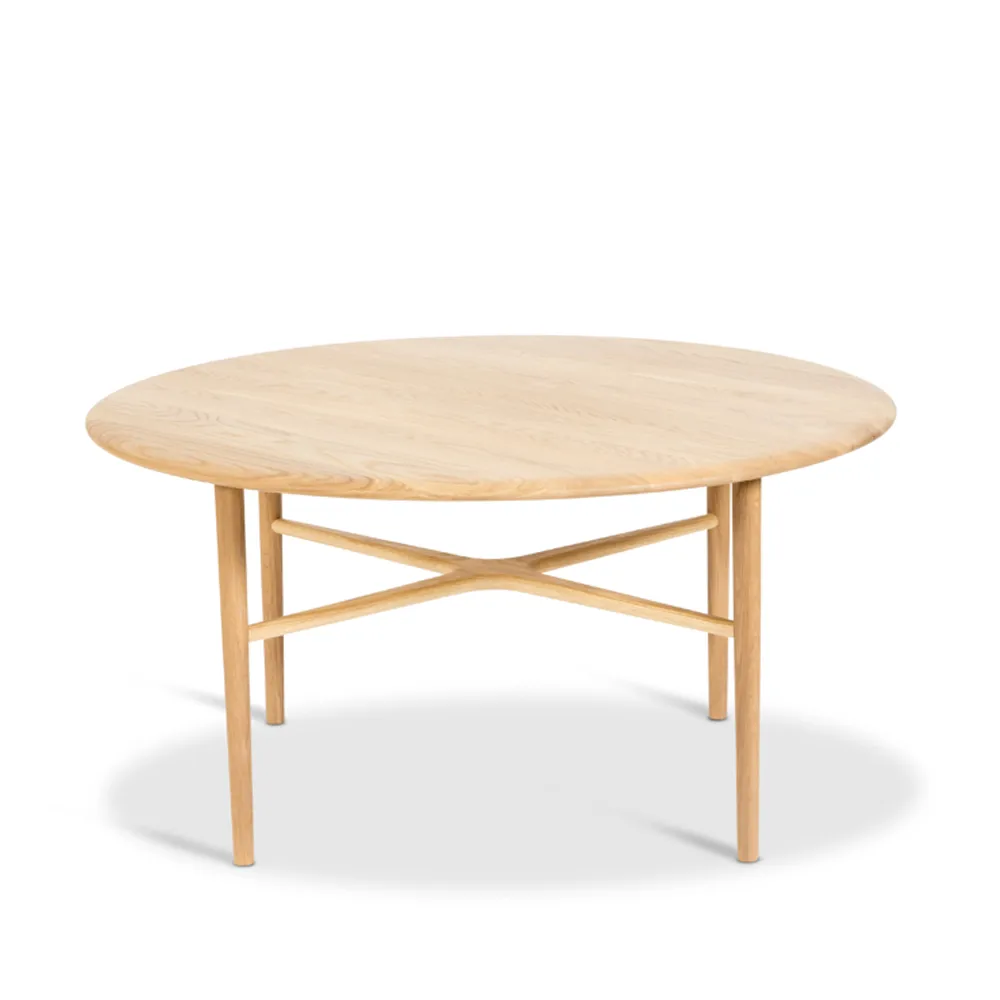 Table basse Crest ronde, Chêne blanchi pigmenté, vernis clair Mavis