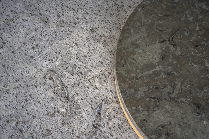 Table basse Dondo chêne blanchi Ø80 cm, Calcaire raboté Mavis