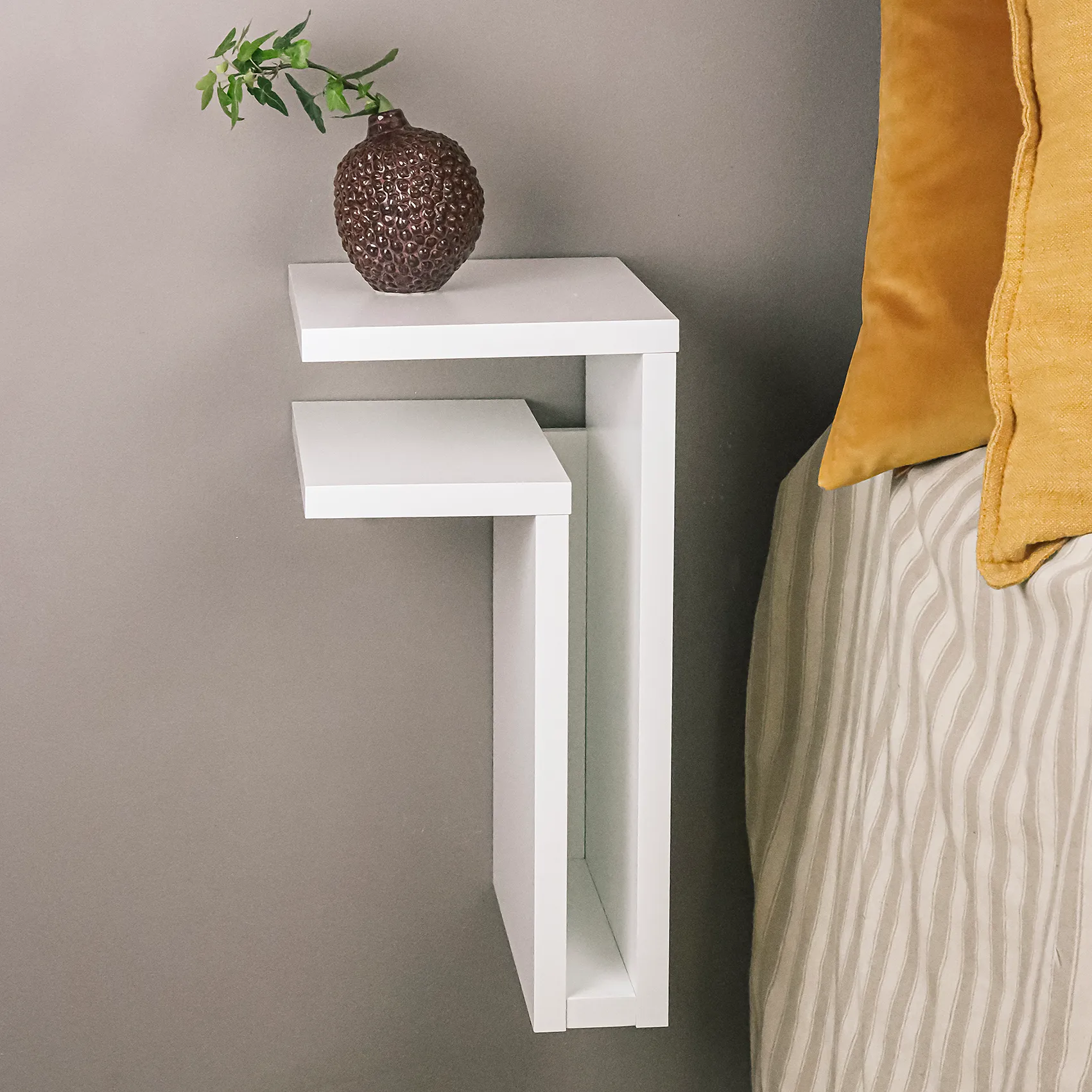 Etagère F-Shelf blanche, étagère f-shelf gauche Maze