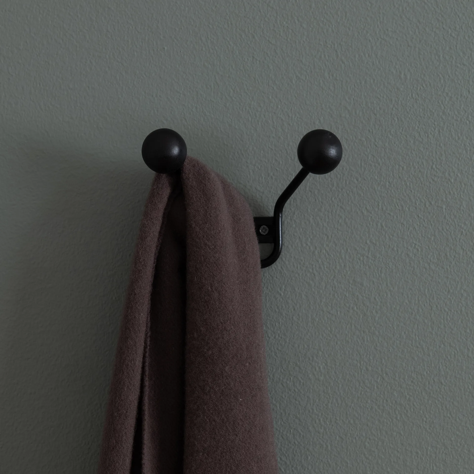 Patère Bill XXS, noir Maze