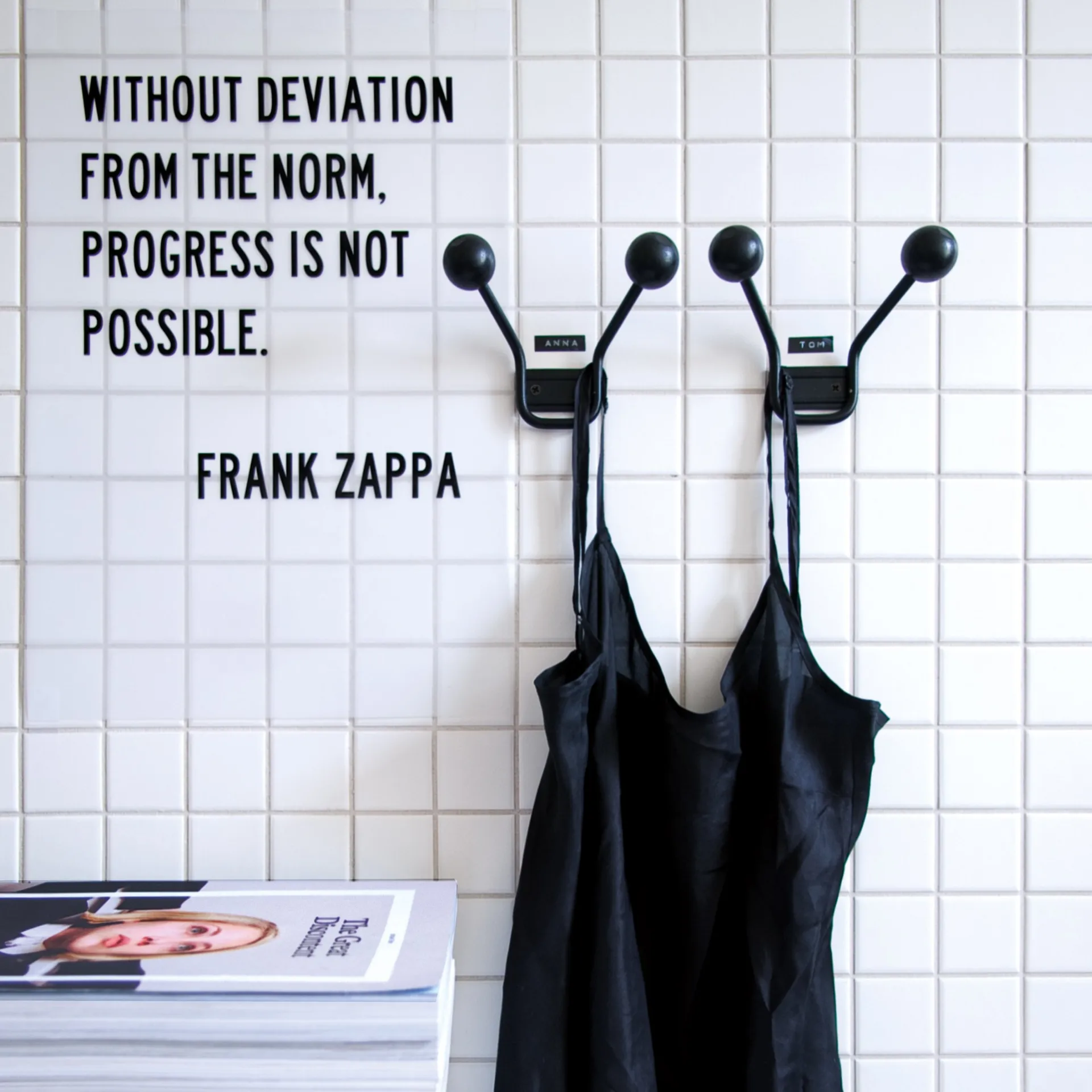 Patère Bill XXS, noir Maze