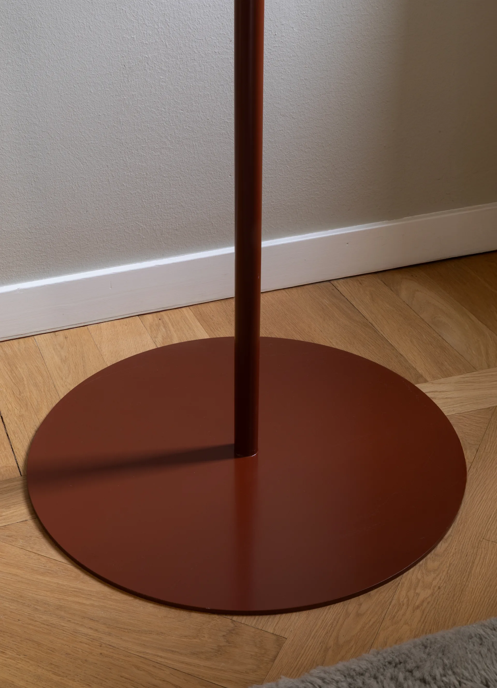 Porte-manteau Bill Floor, Cannelle Maze