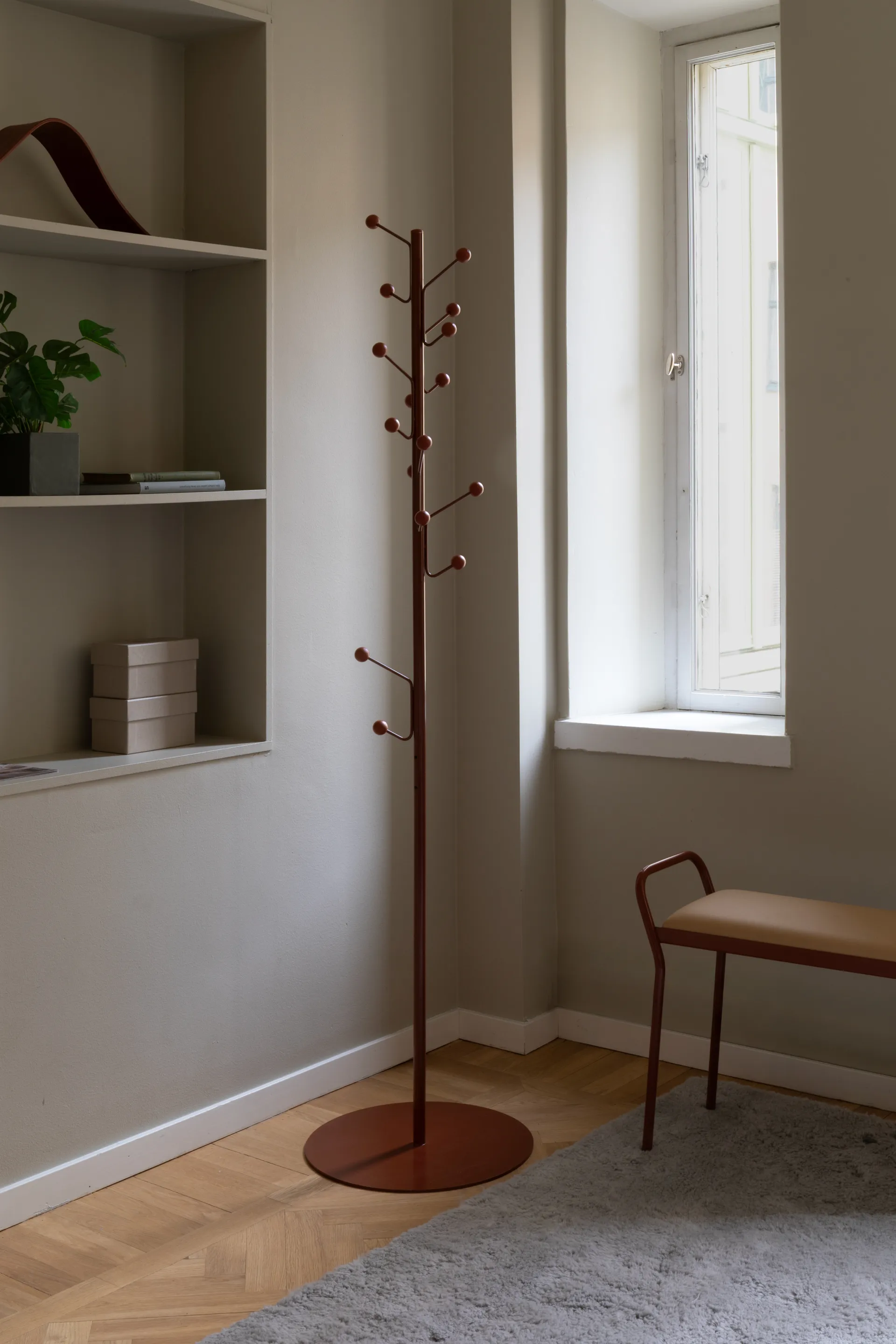 Porte-manteau Bill Floor, Cannelle Maze