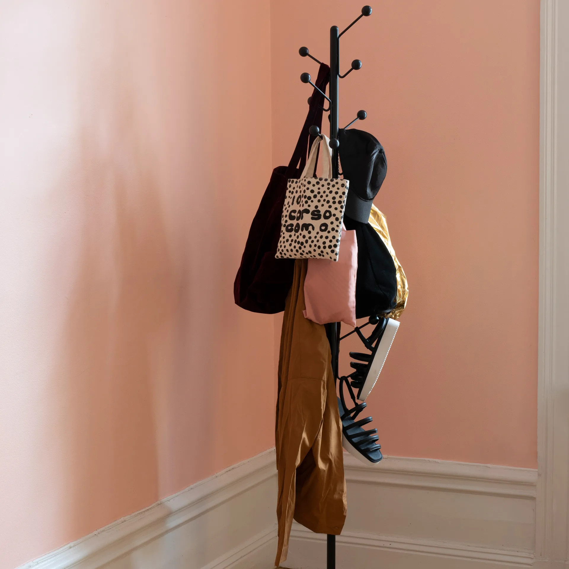 Porte-manteau Bill Floor, Noir Maze