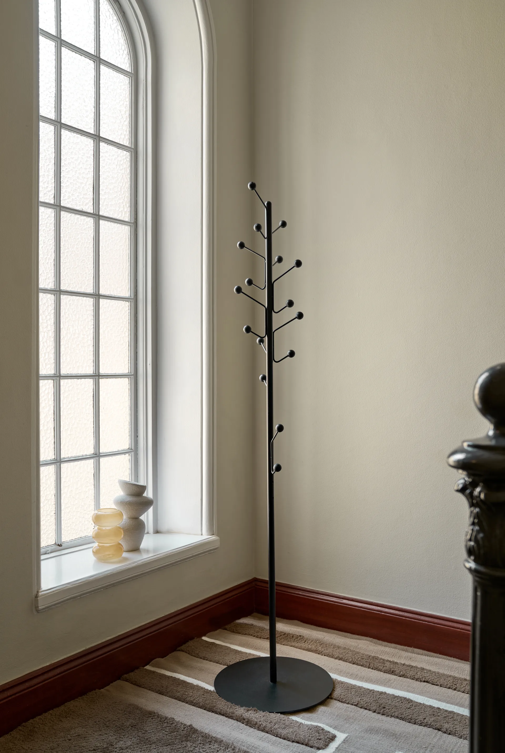 Porte-manteau Bill Floor, Noir Maze