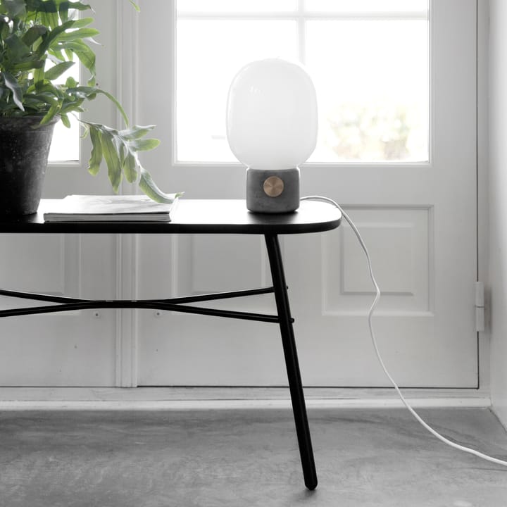 Lampe de table JWDA - béton-laiton - MENU