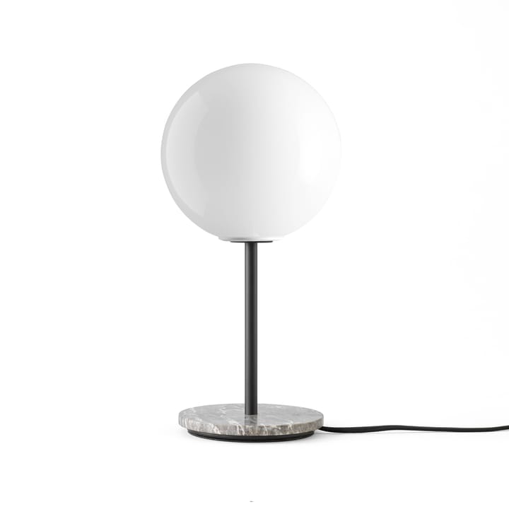 Lampe de table TR Bulb - opale shiny, pied de lampe en marbre gris - MENU