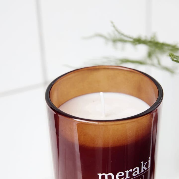 Bougie parfumée Meraki verre brun 12h, Scandinavian garden Meraki