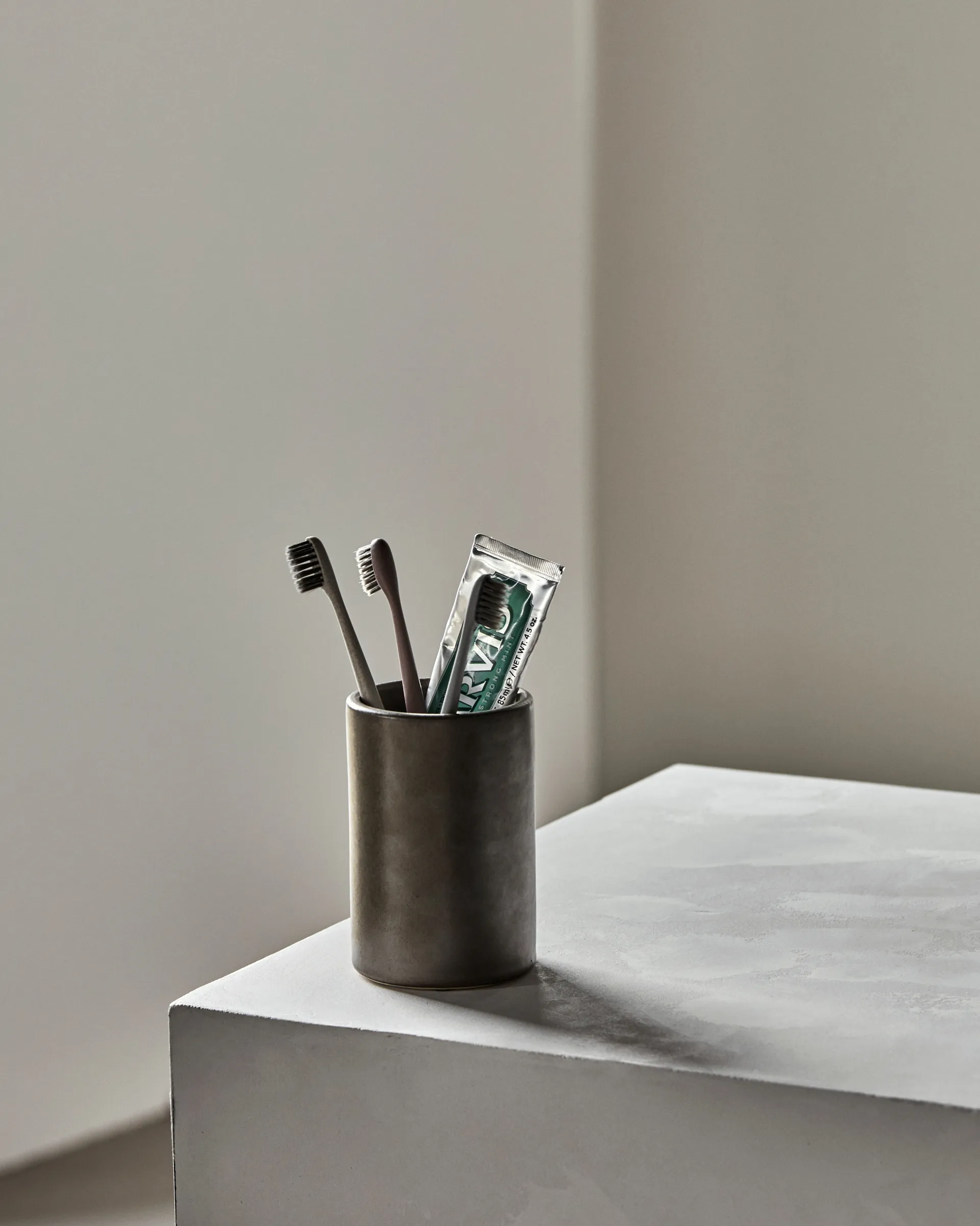 Mug de rangement Datura Ø8 cm, Gris foncé Meraki