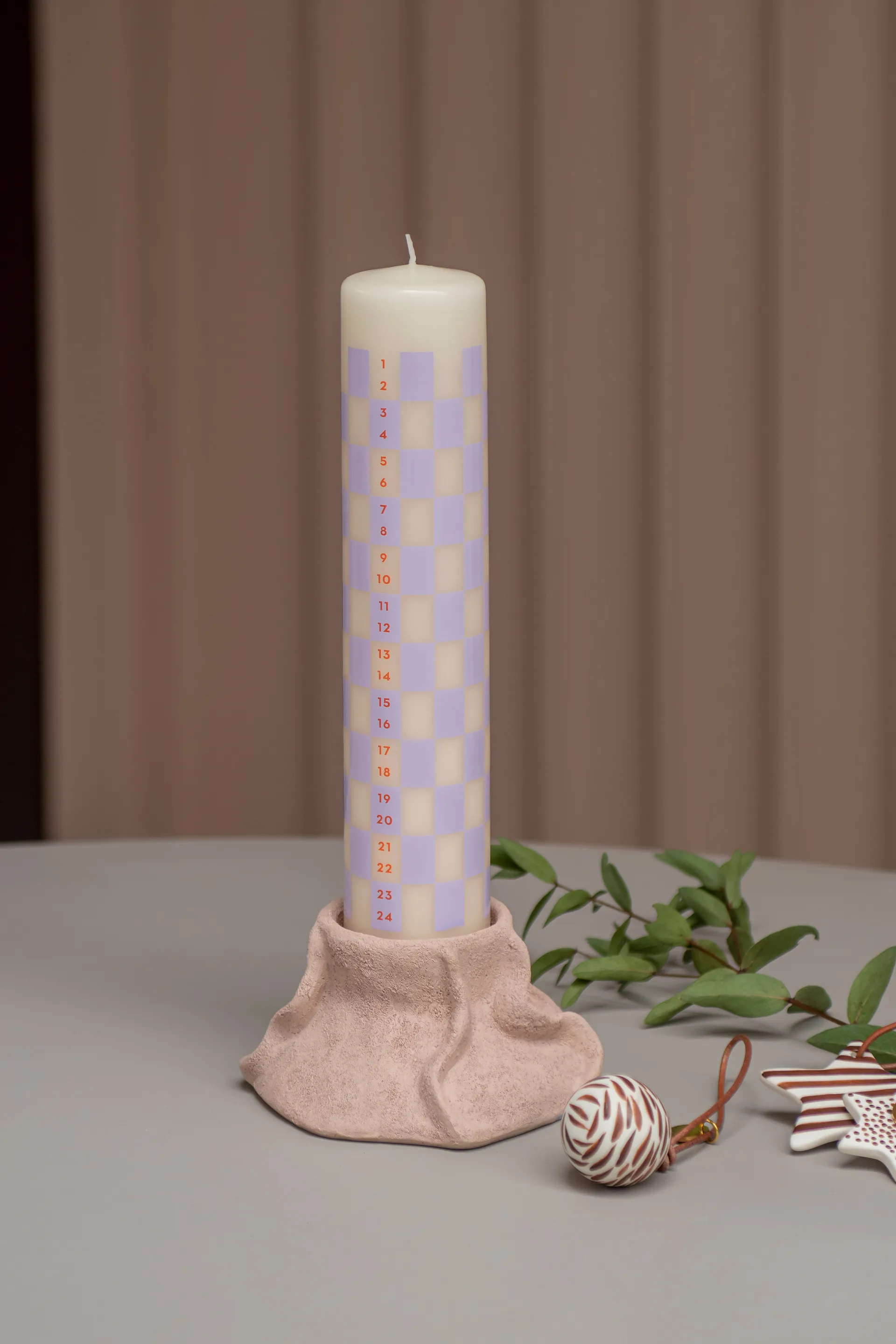 Bougie calendrier Twentyfour 25 cm, Lilas clair Mette Ditmer