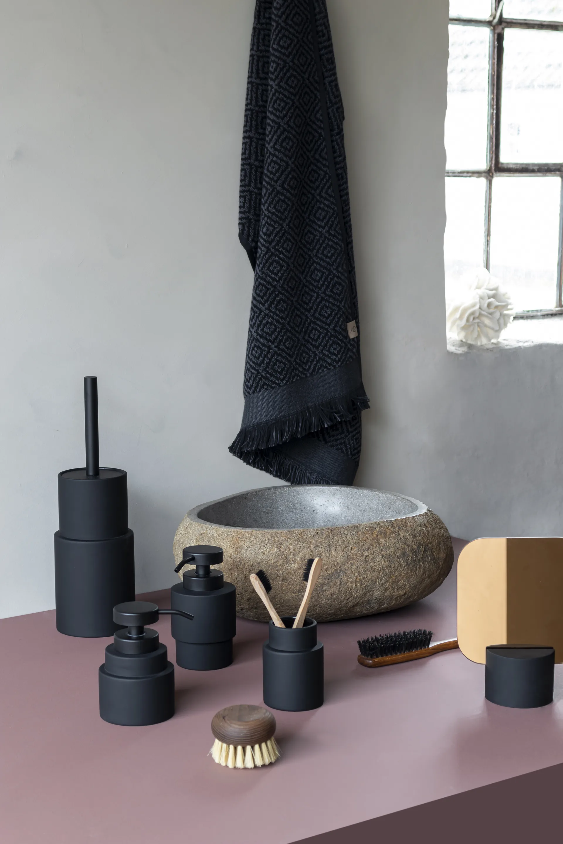 Distributeur de savon Shades bas, Noir Mette Ditmer