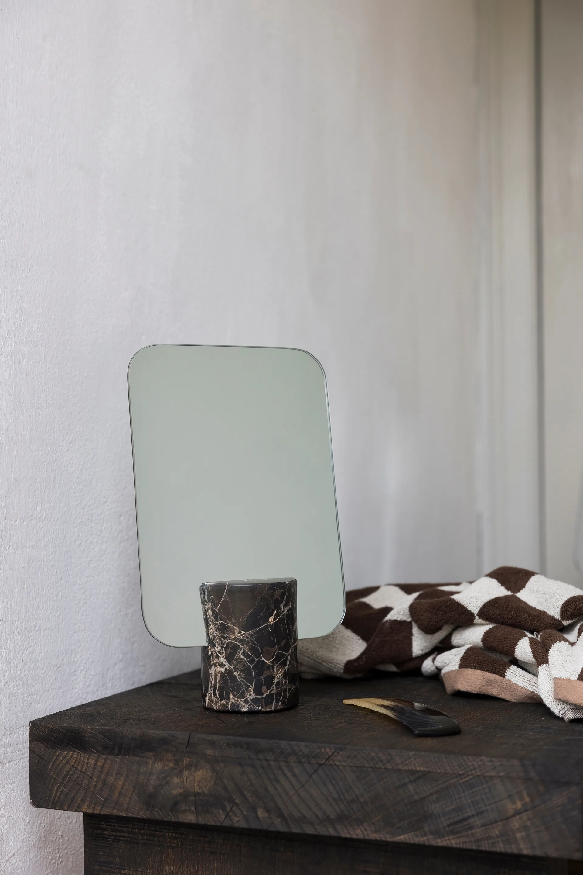 Miroir de table Marble, Brown, 30 cm Mette Ditmer