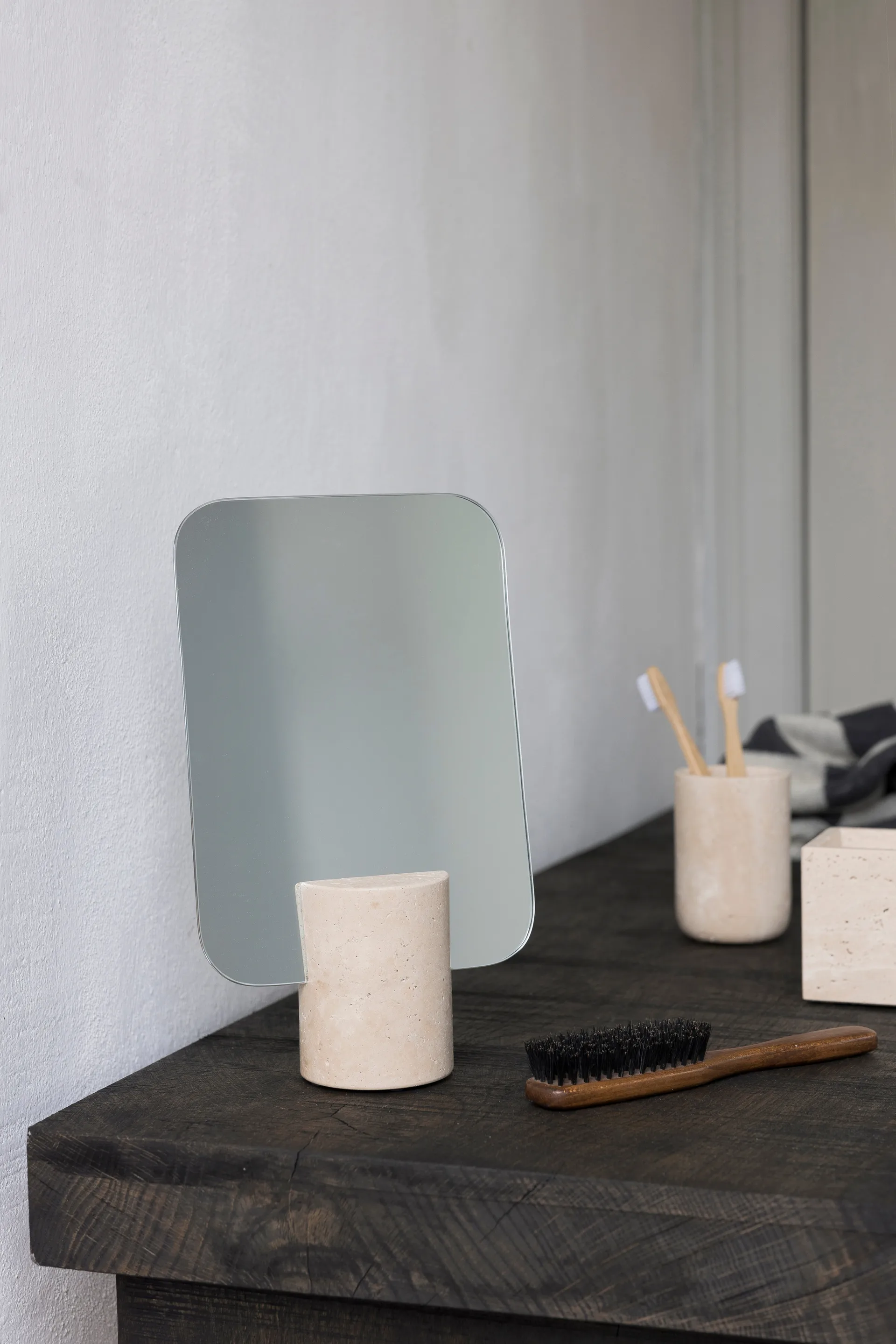 Miroir de table Travertin, Lin Mette Ditmer