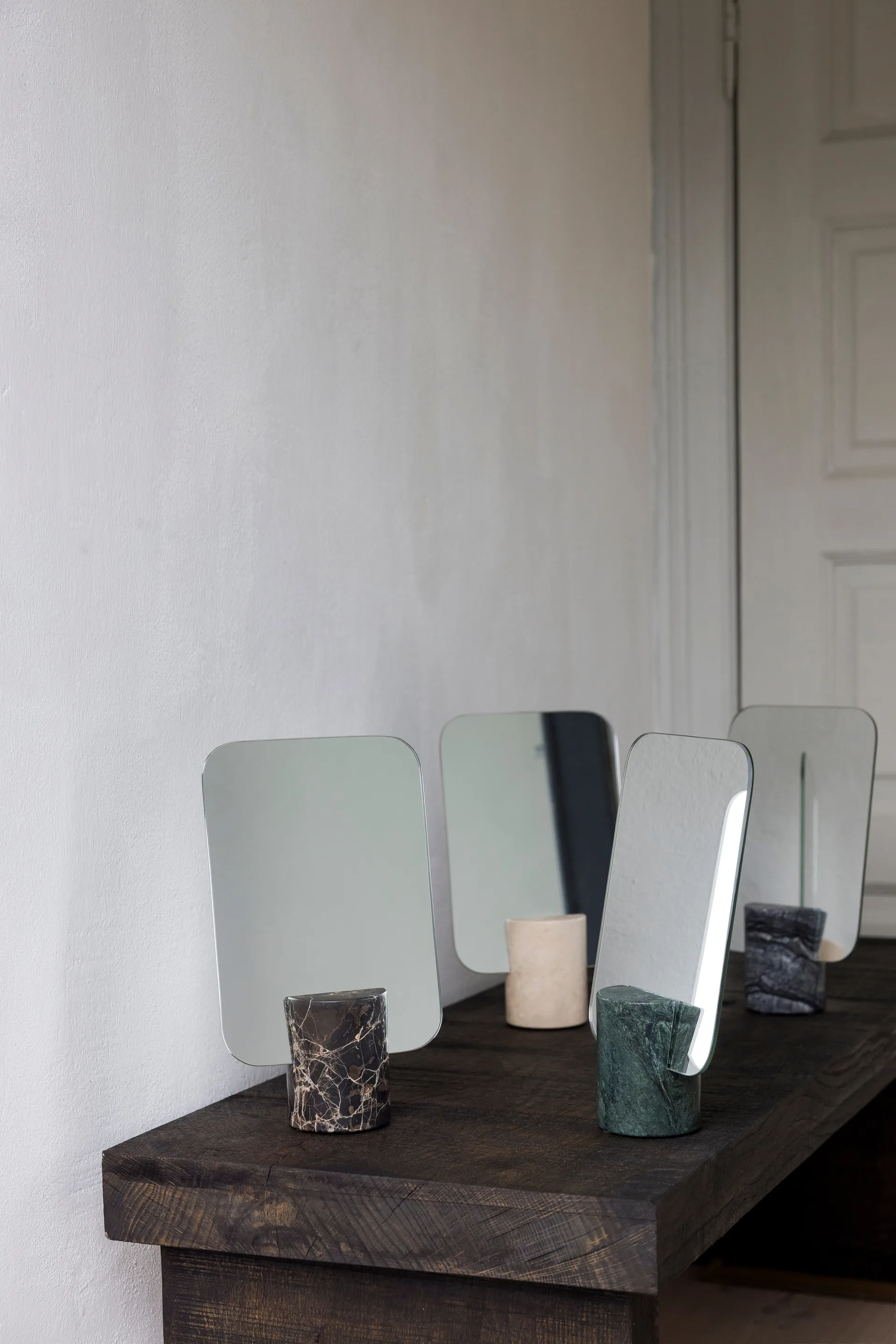 Miroir de table Travertin, Lin Mette Ditmer