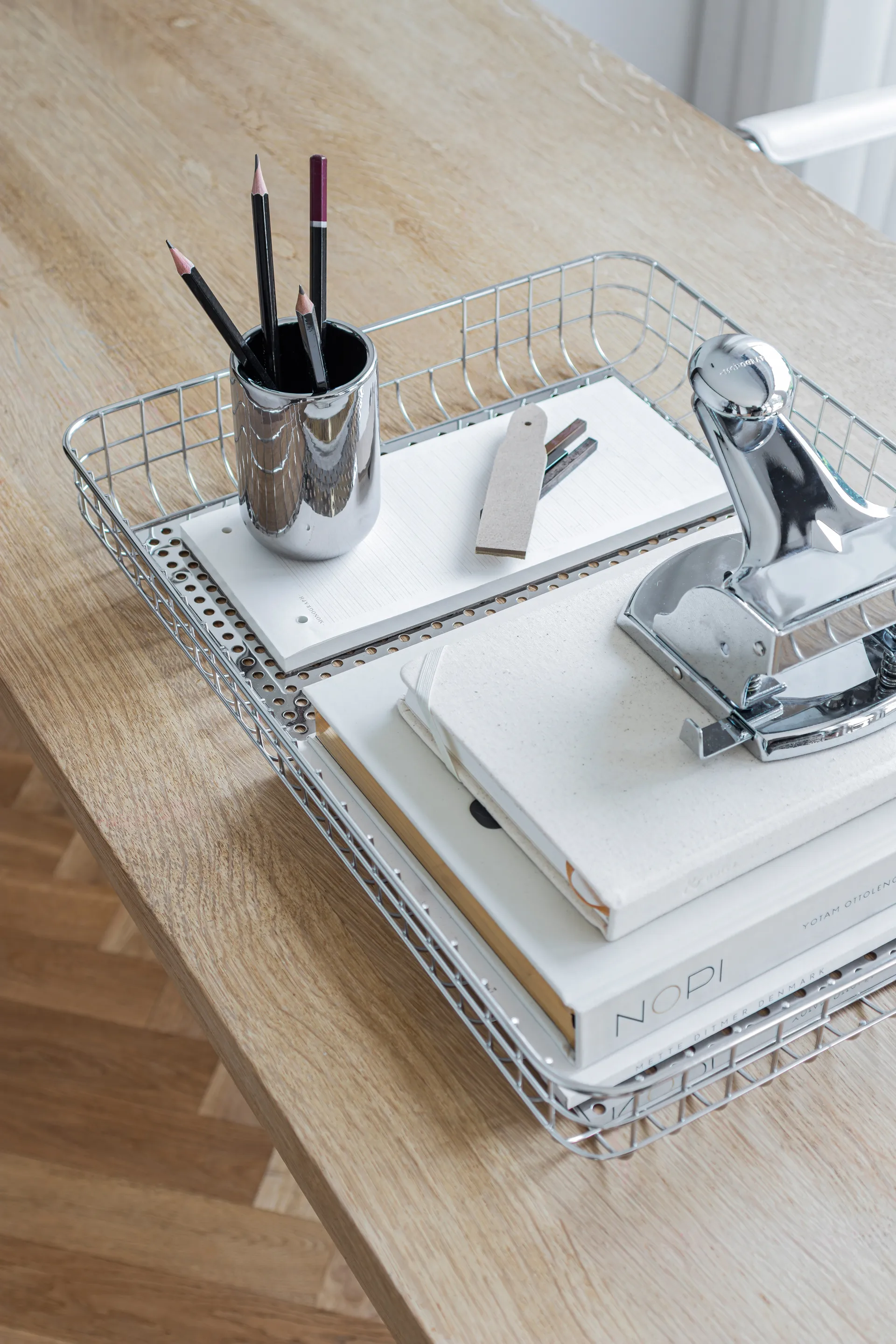 Plateau de service Lift 33,5x45,5 cm, Chrome Mette Ditmer