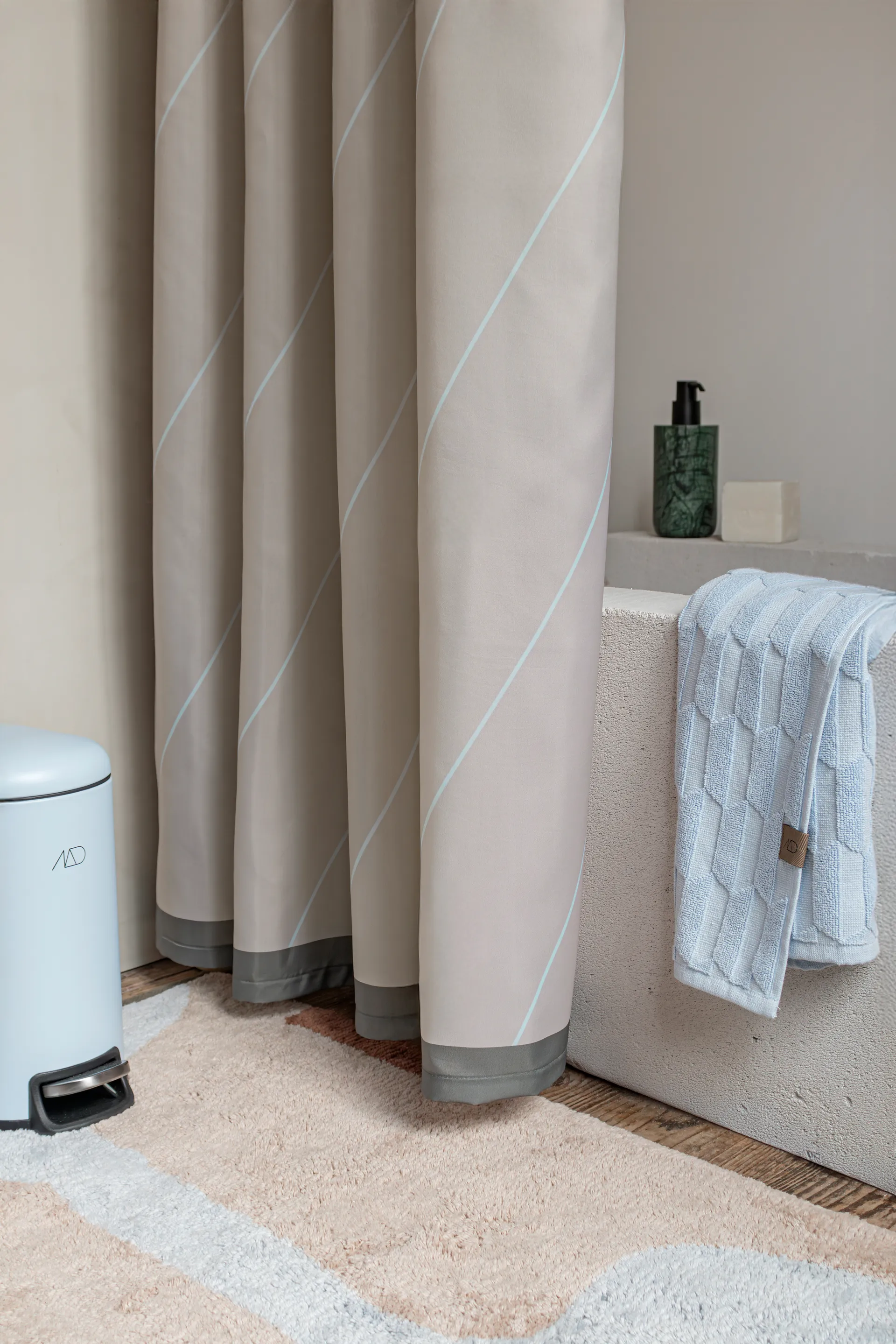 Rideau de douche Subtle 150x200 cm, Mint Mette Ditmer