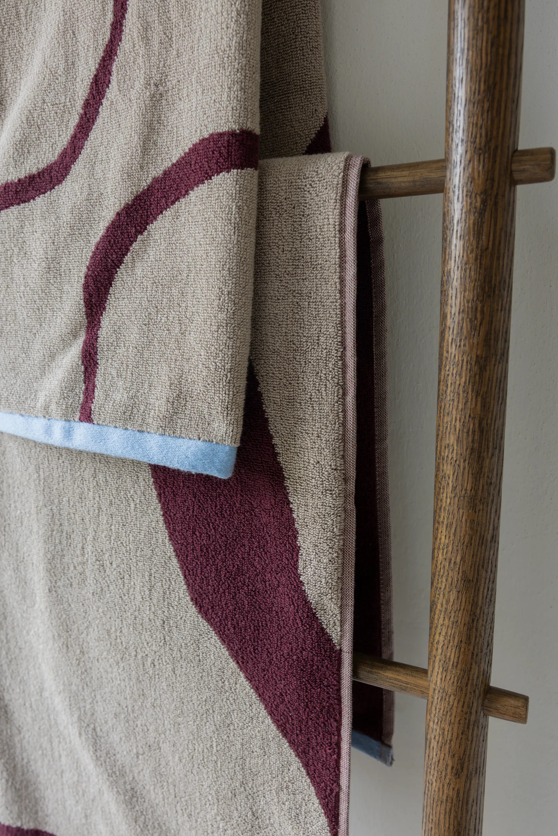 Serviette de bain Nova Arte 70x133 cm, Wine-sand Mette Ditmer