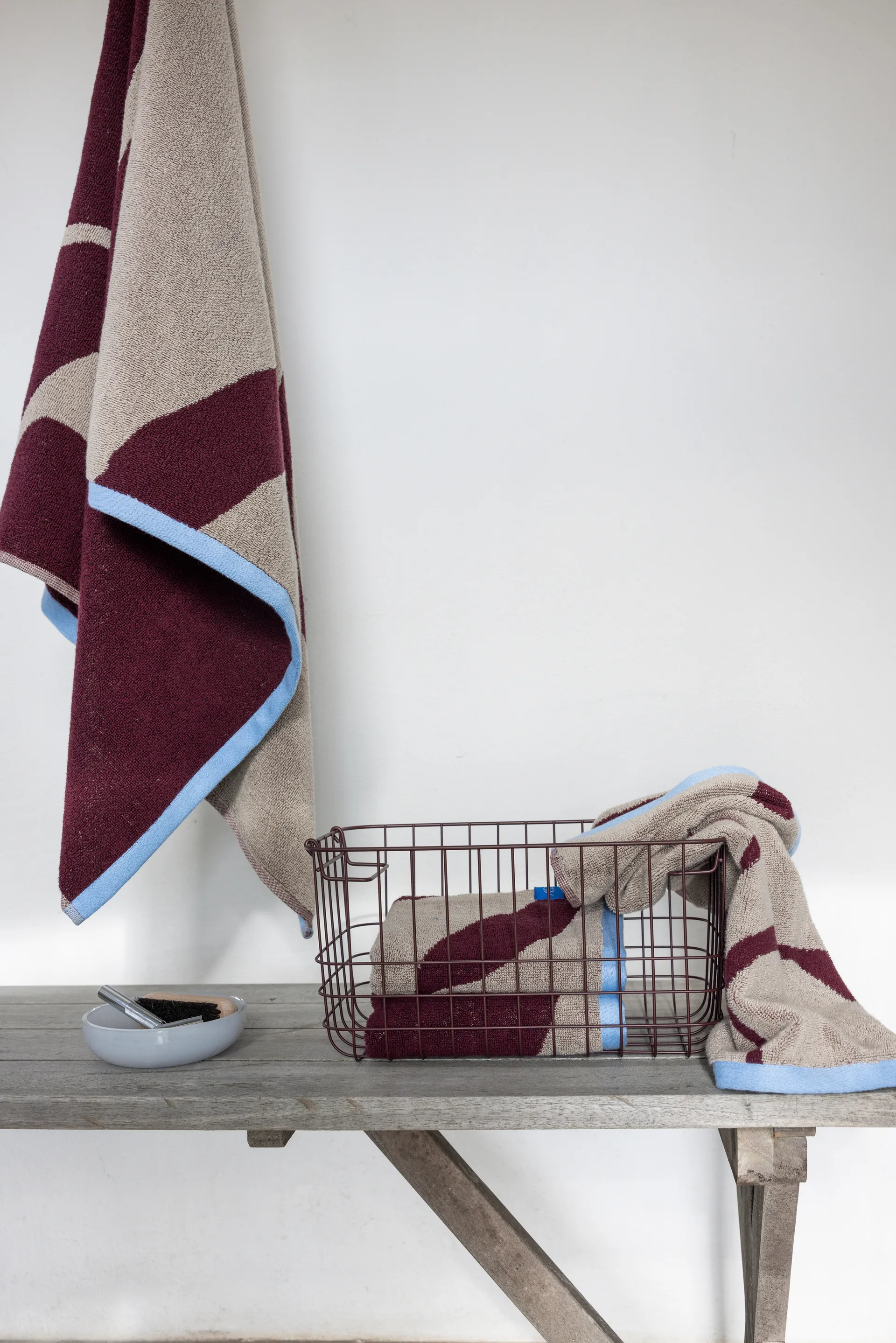 Serviette de bain Nova Arte 70x133 cm, Wine-sand Mette Ditmer