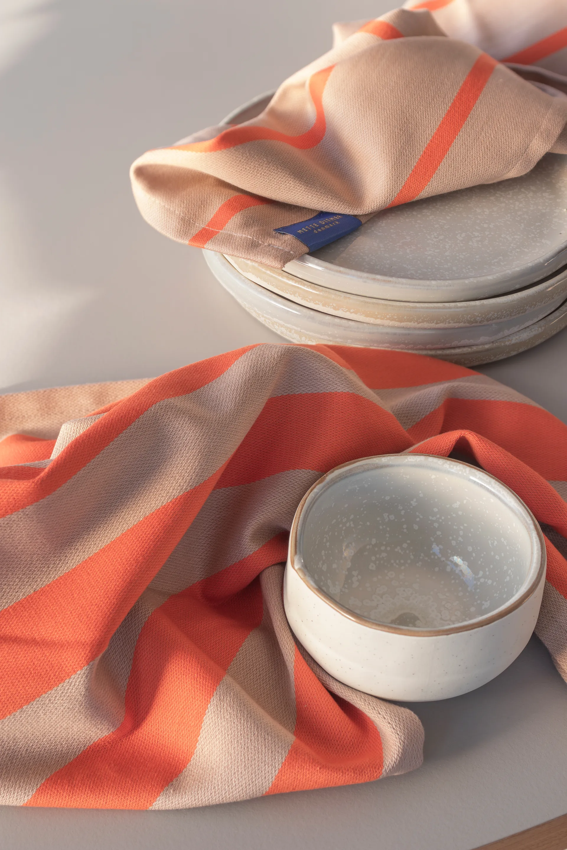 Serviette de cuisine Stripes 50x70 cm lot de 2, Latte Mette Ditmer