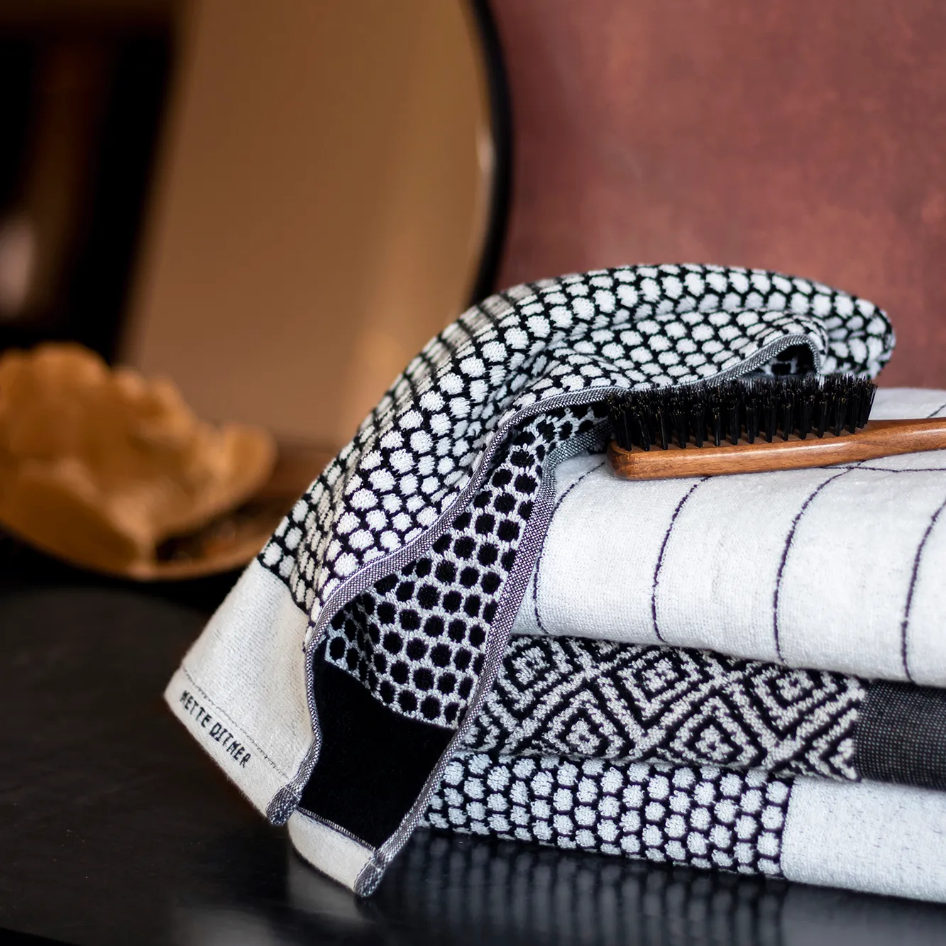 Serviette Grid, Noir-off white Mette Ditmer