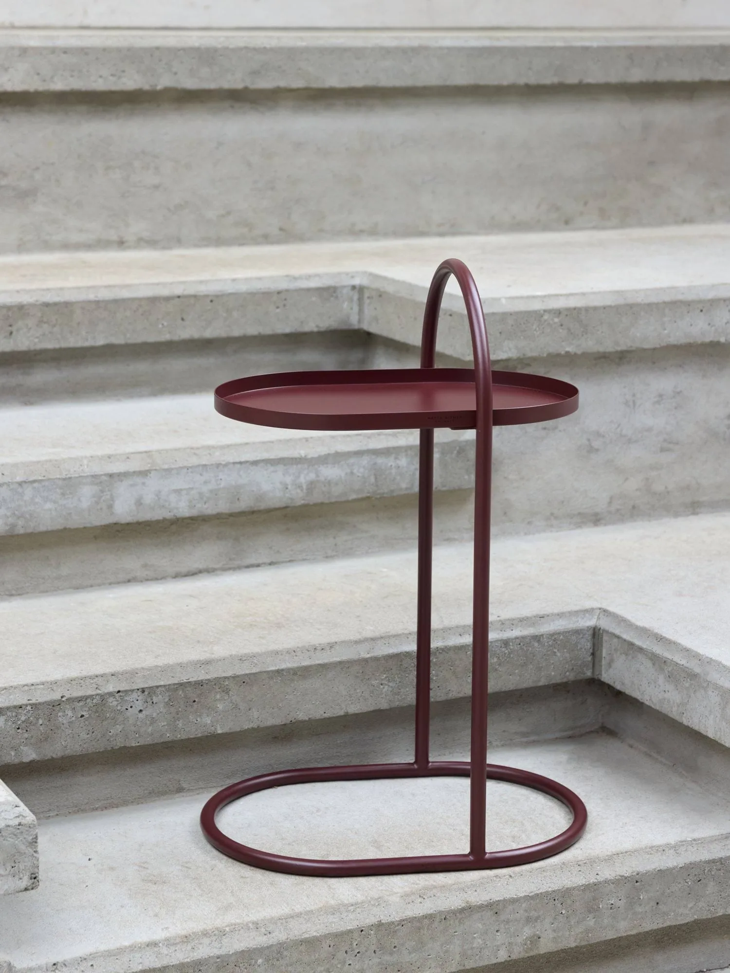 Table d’appoint Moves, Rouge, 34,5x51x75,5 cm Mette Ditmer