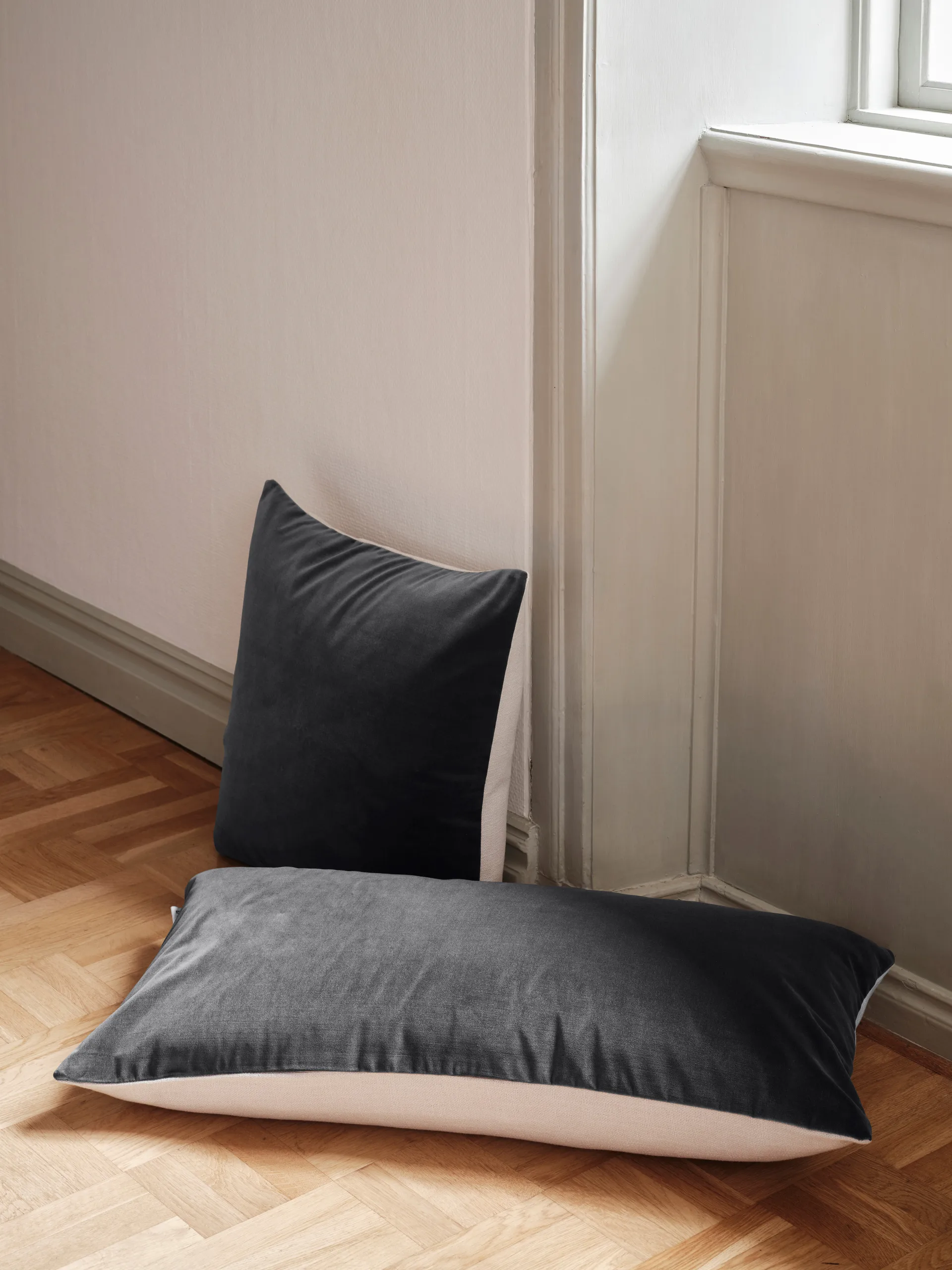 Housse de coussin Verona, Gris foncé, 50x50 cm Mille Notti