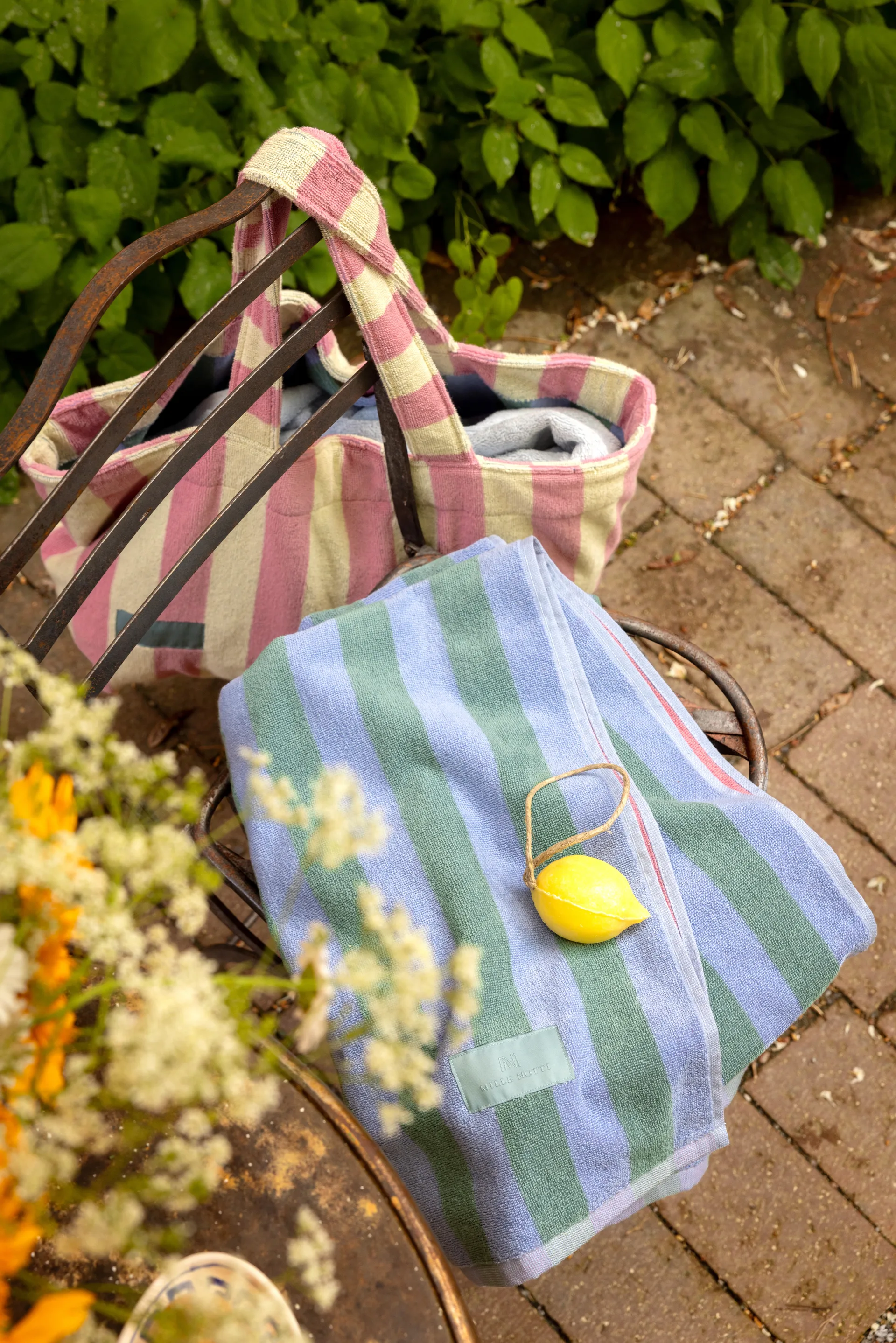 Serviette de plage Positano 100x180 cm, Bleu clair Mille Notti