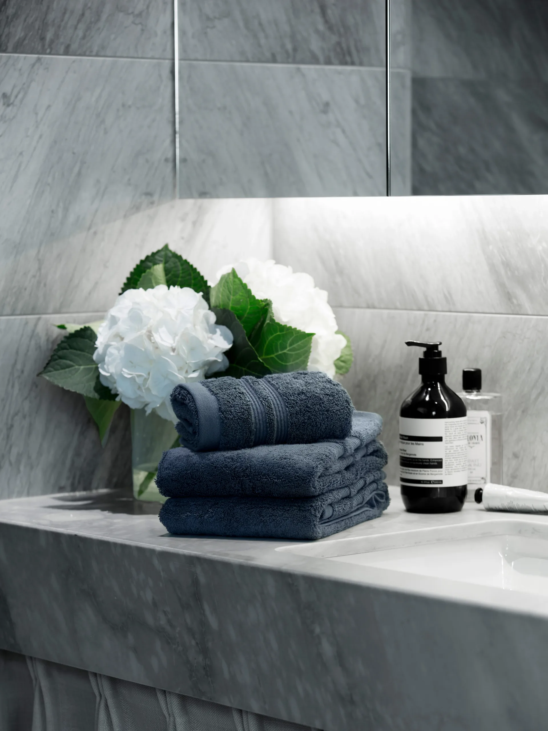 Serviette Fontana EKO, Bleu foncé, 30x50 cm Mille Notti