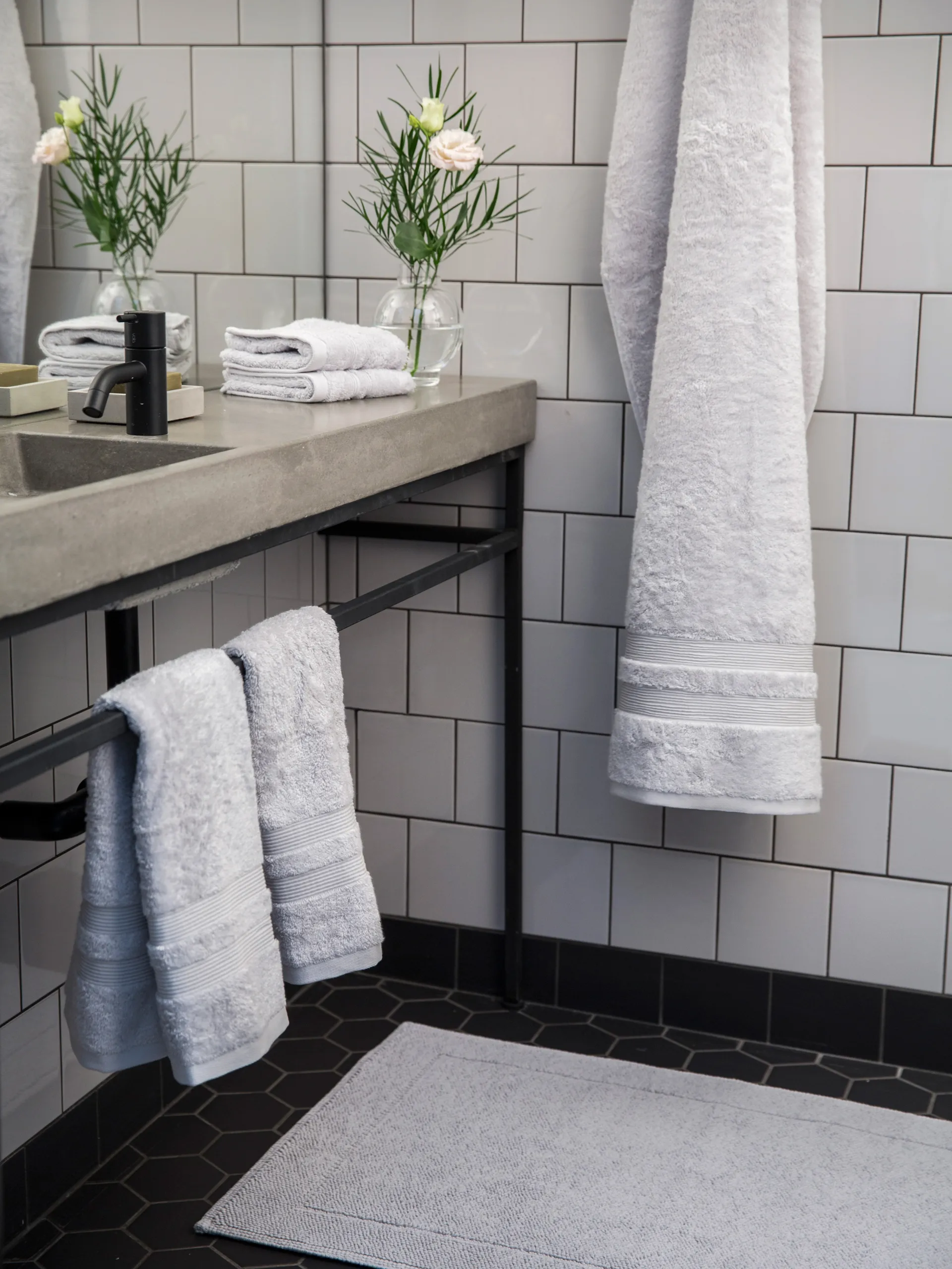 Tapis de salle de bain Portofino, Gris clair, 60x90 cm Mille Notti