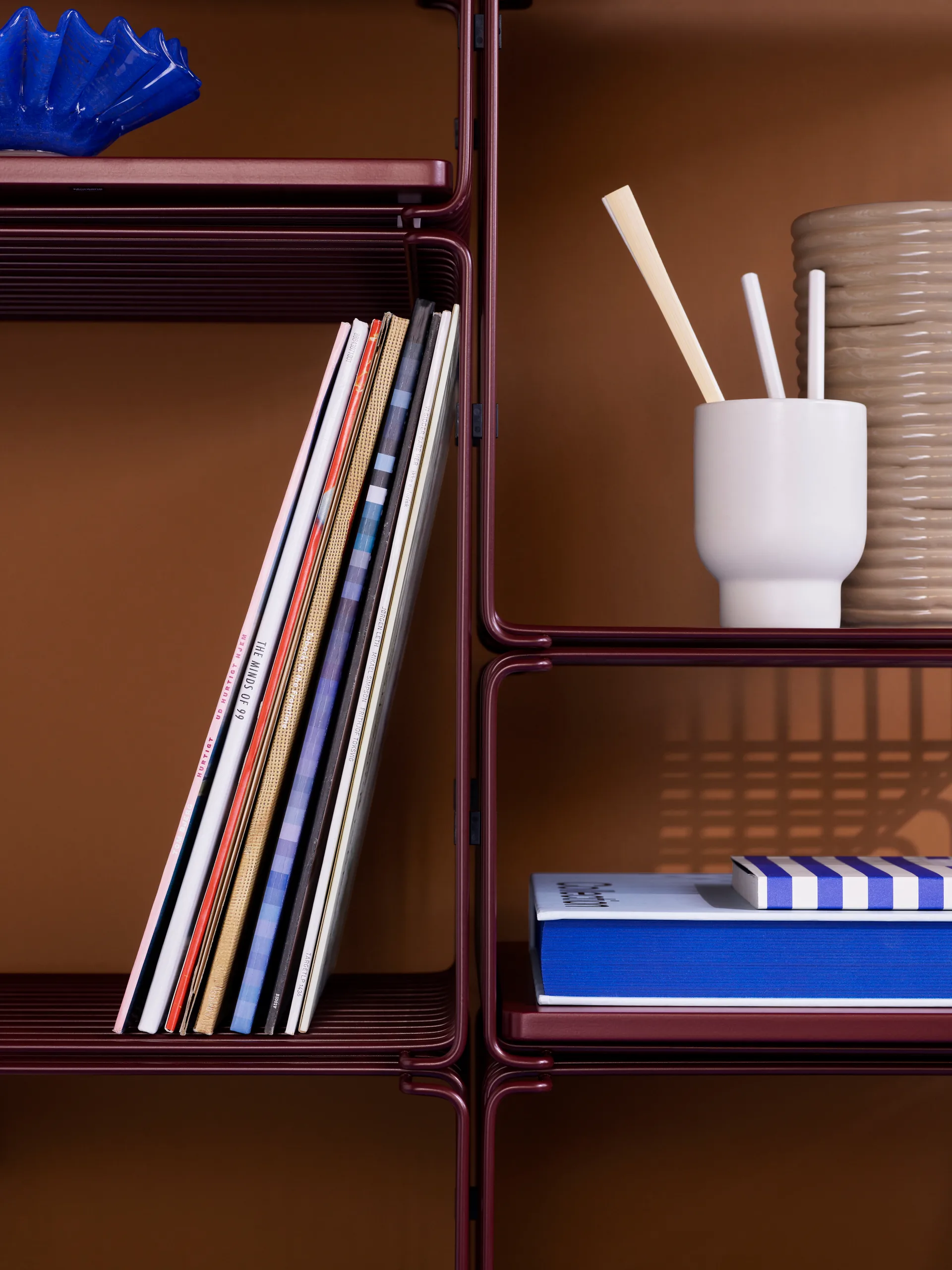 Étagère cube Panton Wire Single 34,8x34,8x25,7 cm, Black red Montana